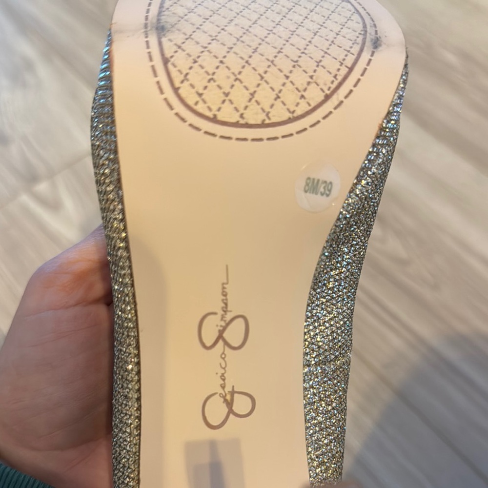 Jessica Simpson Silver Glamorous Heels - Never Worn - Picture 4 of 4